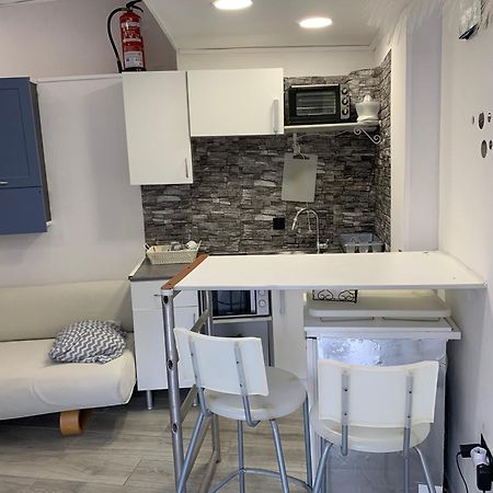 Apartamento Con Piscina Chiloeches Exteriér fotografie